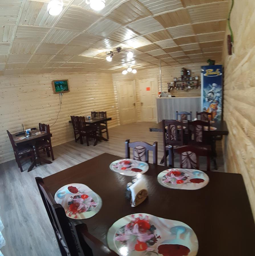 Апартаменти Затишні Карпати)) Верховина Екстер'єр фото